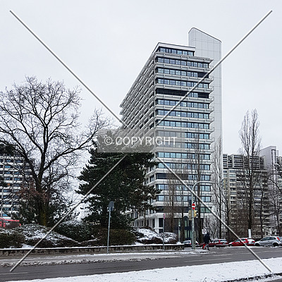 Helene-Mayer-Ring 4 by Nephilim