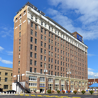 Guaranty Bank and Trust Building by John W. Cahill