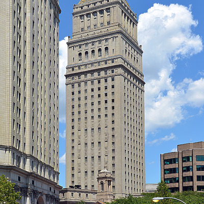 Thurgood Marshall United States Courthouse by John W. Cahill