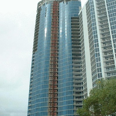 Las Olas River House by Paul Cucuzza