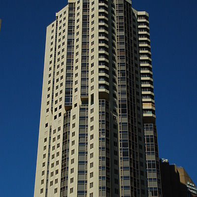 Quay West Apartments by John Bek