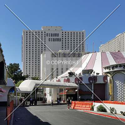 Circus Circus - West Tower by Nephilim