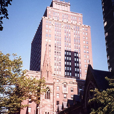 200 Madison Avenue by Nate Lindsey