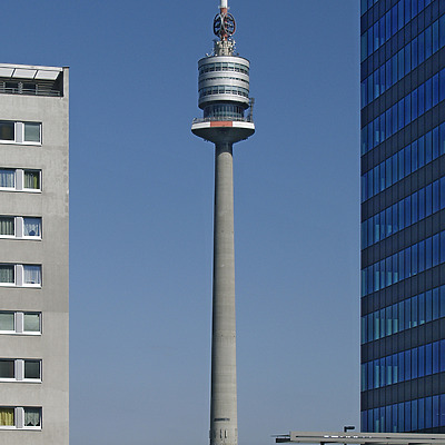 Donauturm by Cesar Serrano