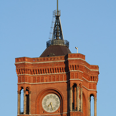 Rotes Rathaus by Michiel van Dijk