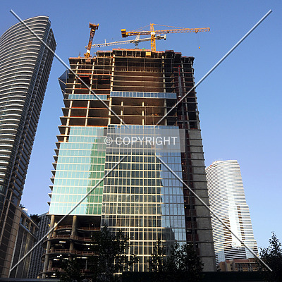 Met 2 JW Marriott Marquis by Jorge Molina