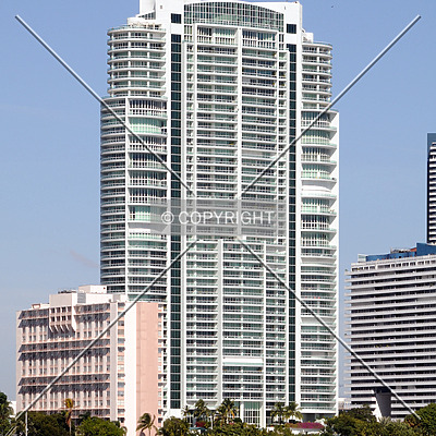 Santa Maria by Jorge Molina