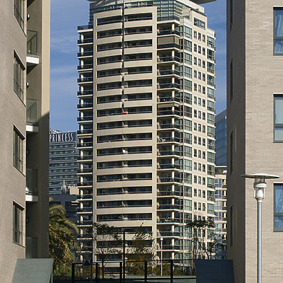 Illa del Llac 2 by Cesar Serrano