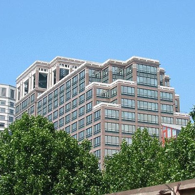 25 Cabot Square by Jonathan Smith