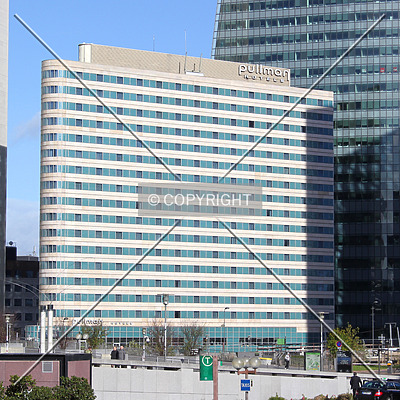 Hôtel Pullman Paris La Défense by Florian Barbier