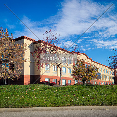 La Quinta Inn & Suites Saint Louis Airport - Riverport by Ryan Hildebrand