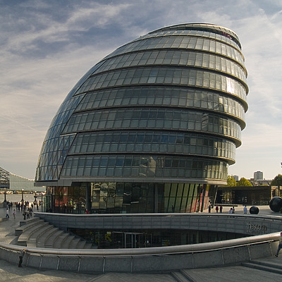 London City Hall by Cesar Serrano