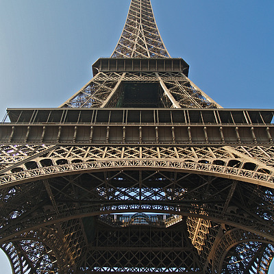 Tour Eiffel by Cesar Serrano