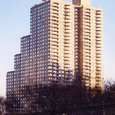 River Gate Apartments by Nate Lindsey