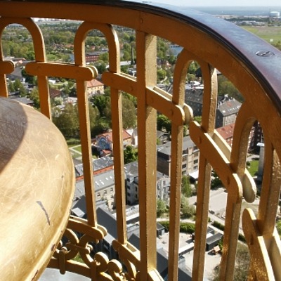 Vor Frelsers Kirke by Daniel Kieckhefer