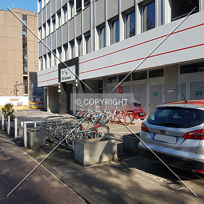 Mainzer Landstraße 169-171 by Nephilim