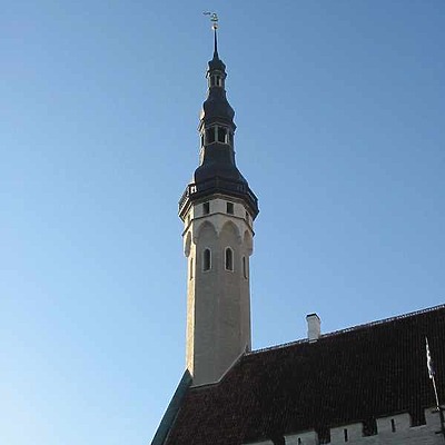 Tallinna Raekoda by Tomi Eronen