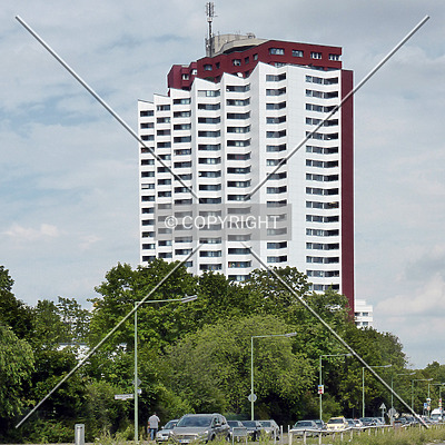 Zwickauer Damm 12 by Nephilim