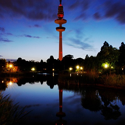 Heinrich-Hertz-Turm by Huopa