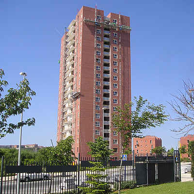 Torre Vallehermoso by Mikel Allende