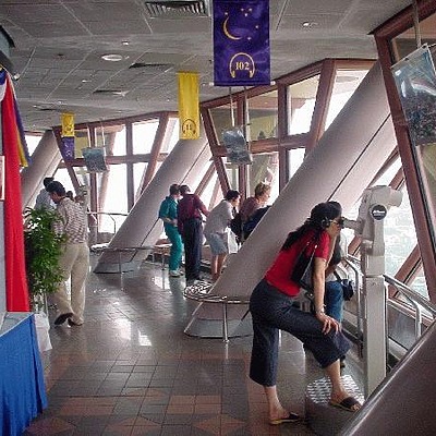 Menara Kuala Lumpur by Edmund Teo