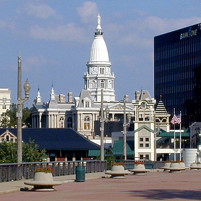 Tippecanoe County Courthouse by GNU Free Documentation License/ Casito