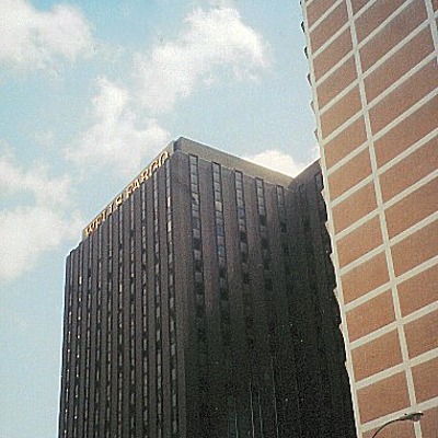 Wells Fargo Tower by Kevin Lehnhardt