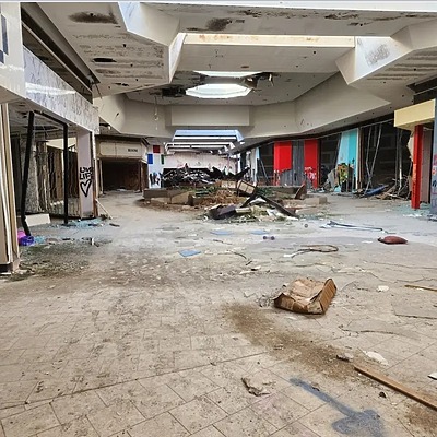 Jamestown Mall by Shiny ATV BIKE