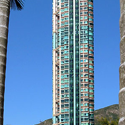 Bayshore Apartments by Rogan Coles