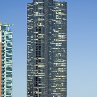 Lake Point Tower by Pavel Toczynski