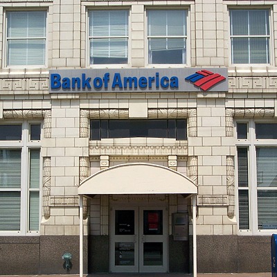 Bank of America Building by Ryan Hildebrand