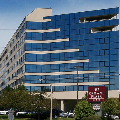 Crowne Plaza Hotel Saint Louis Airport by Ryan Hildebrand