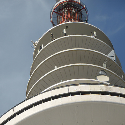 Heinrich-Hertz-Turm by Der Hamburger