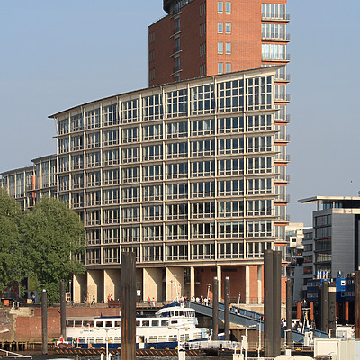 Am Sandtorkai 74-77 by Michiel van Dijk