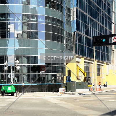 Met 2 JW Marriott Marquis by Jorge Molina