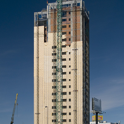 Torre Ámbar by Cesar Serrano