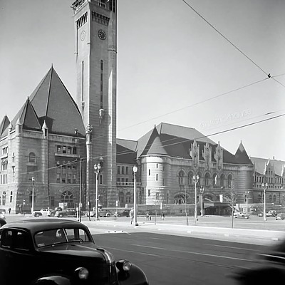 Saint Louis Union Station by Unknown