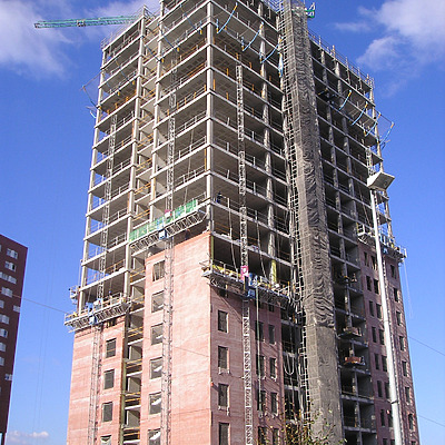 Torre Vallehermoso by Mikel Allende