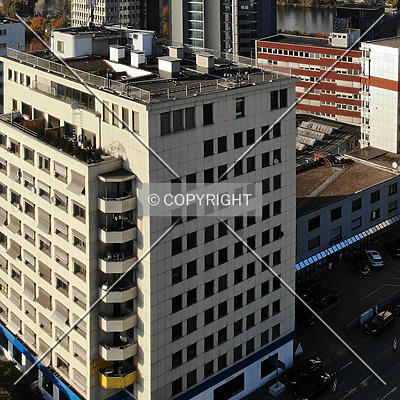 Strahlenberger Straße 123 by Nephilim