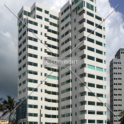 Nautica Condominios Torre B by Luis Ibáñez