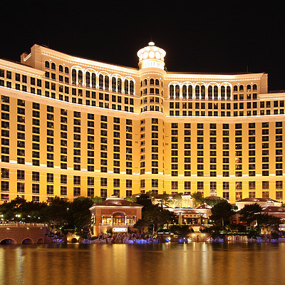 Bellagio Resort & Casino by Michiel van Dijk