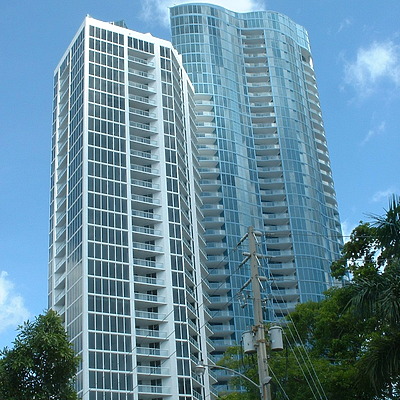 Las Olas River House by Paul Cucuzza