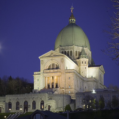 Oratoire St. Joseph by Rogan Coles