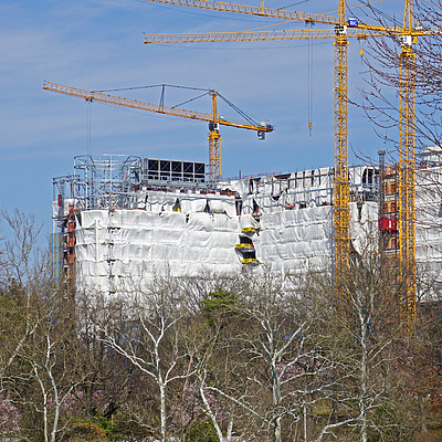 Barnes-Jewish Parkview Tower by Ryan Hildebrand