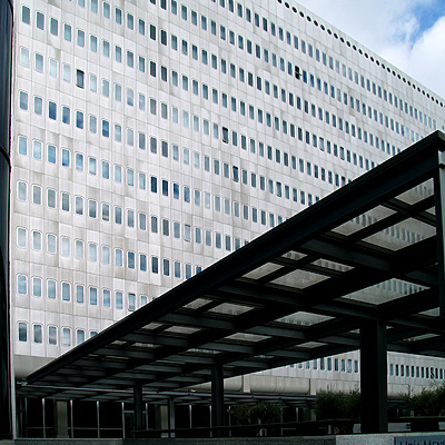 Principe de Vergara 187 by Cesar Serrano