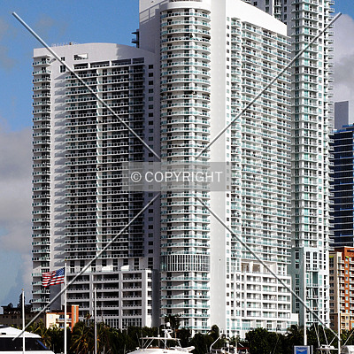 1800 Club by Jorge Molina