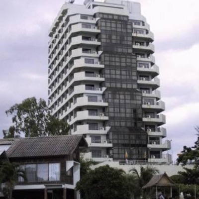 Hua Hin Bluewave Beach Resort by Huopa