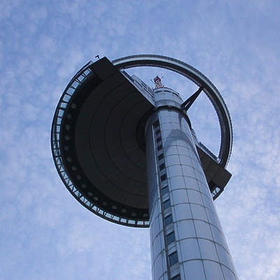 El Faro de Moncloa by Cesar Serrano