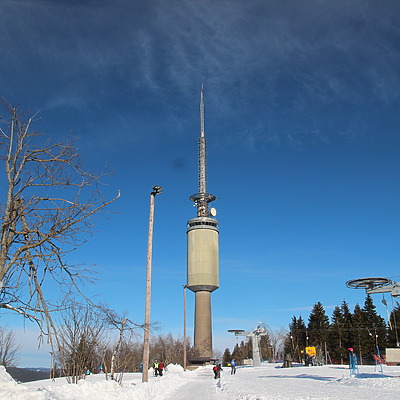 Tryvannstårnet by Kjetil Balog