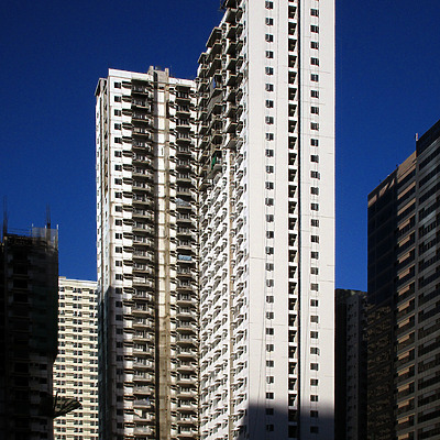 Avida Towers Turf BGC, Tower 1 by Daniel Kieckhefer